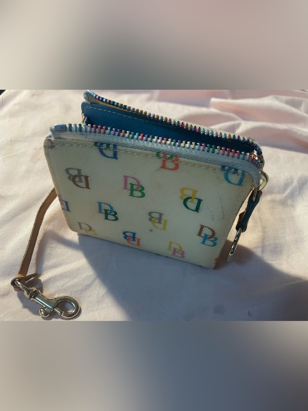 Dooney & Bourke monogram vintage 90’s y2k wallet with charm - Picture 8 of 10